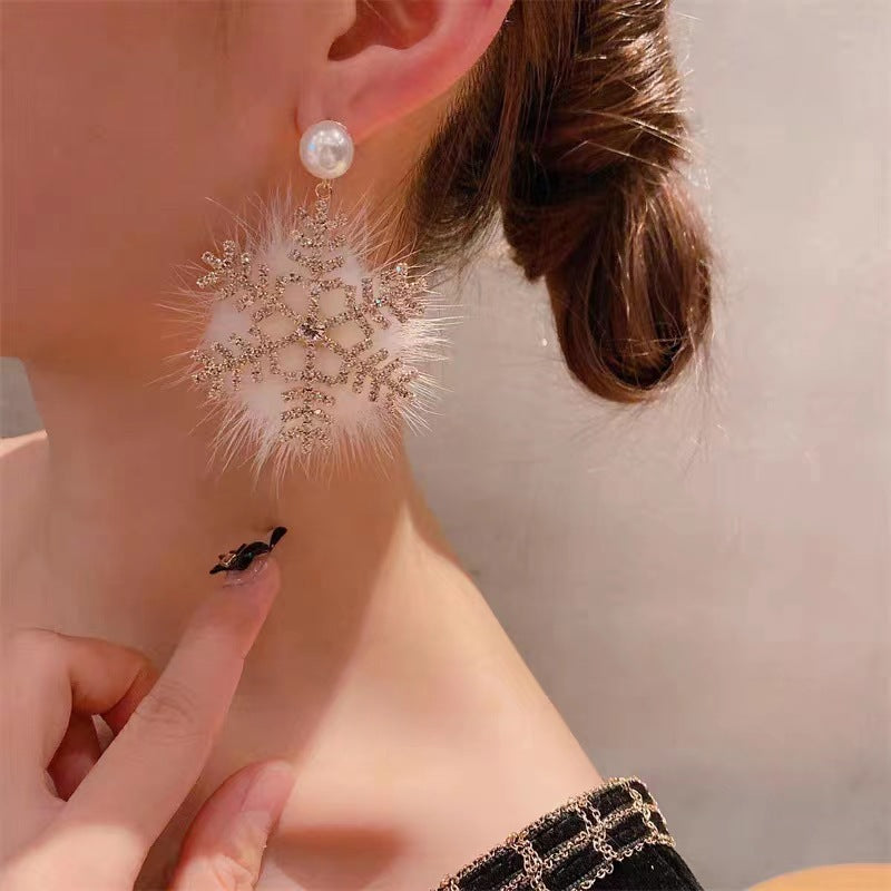 Christmas snowflake earrings zircon snowflake modeling furry holiday earrings