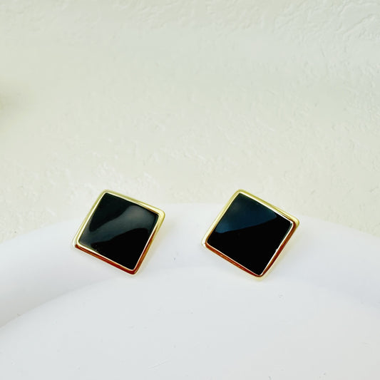 Temperament: Black Diamond Earrings, Female 2024 New Style, Trendy, Simple, Versatile, Personalized Earrings, Casual Short Hair Ear Accessories